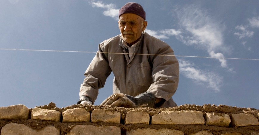 اهمیت کار و علل بیگانگی ایرانیان از کار